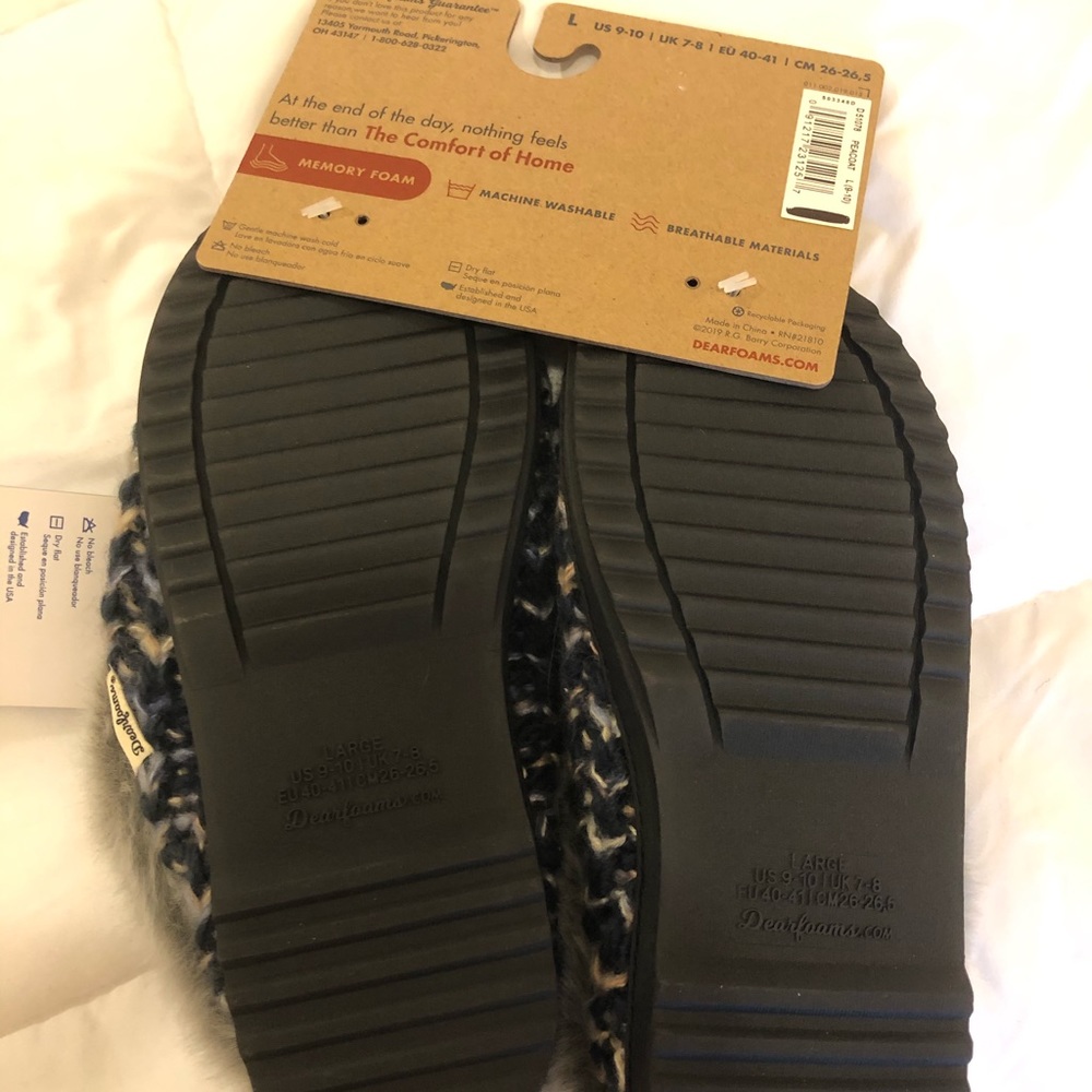 Slippers - Picture 2 of 3